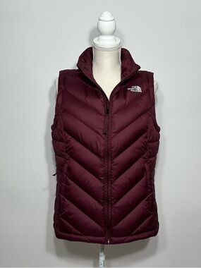 The North Face Alpz 2.0 Women’s M Maroon Full Zip Quilted Down Vest
